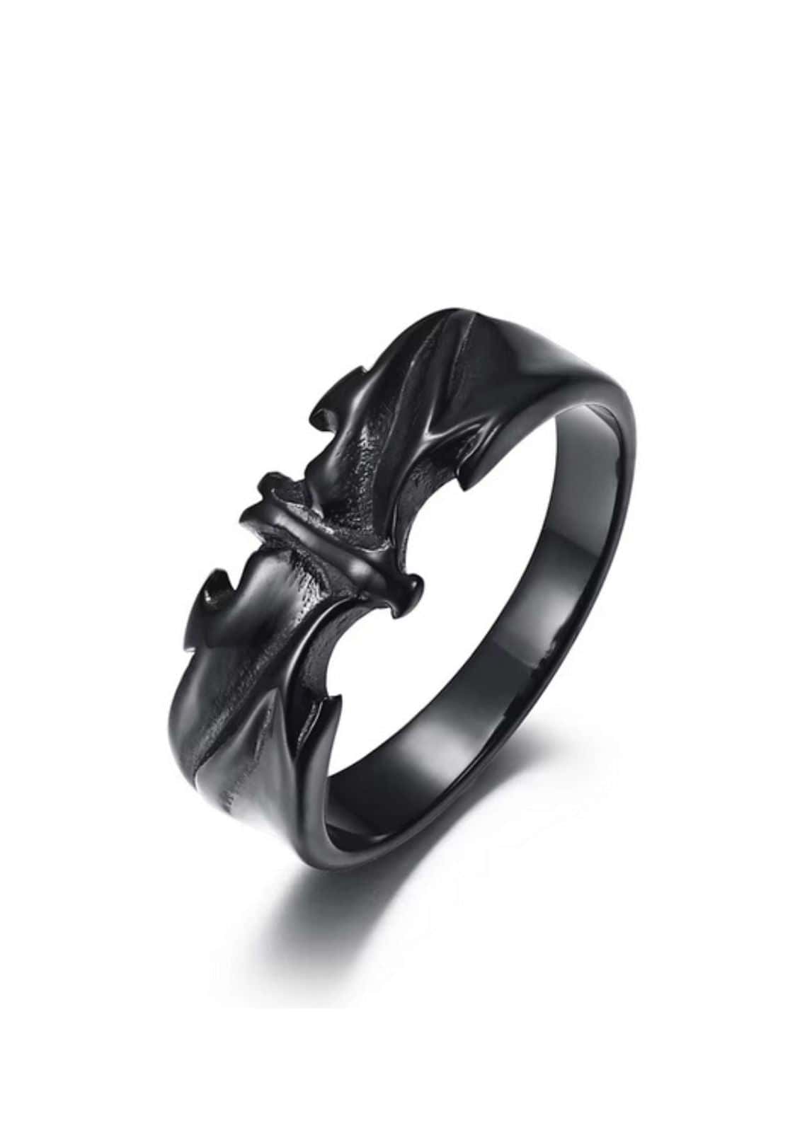 Schwarzer fliegender fledermausring aus edelstahl mit detailliertem drachen schuppen und krallen design